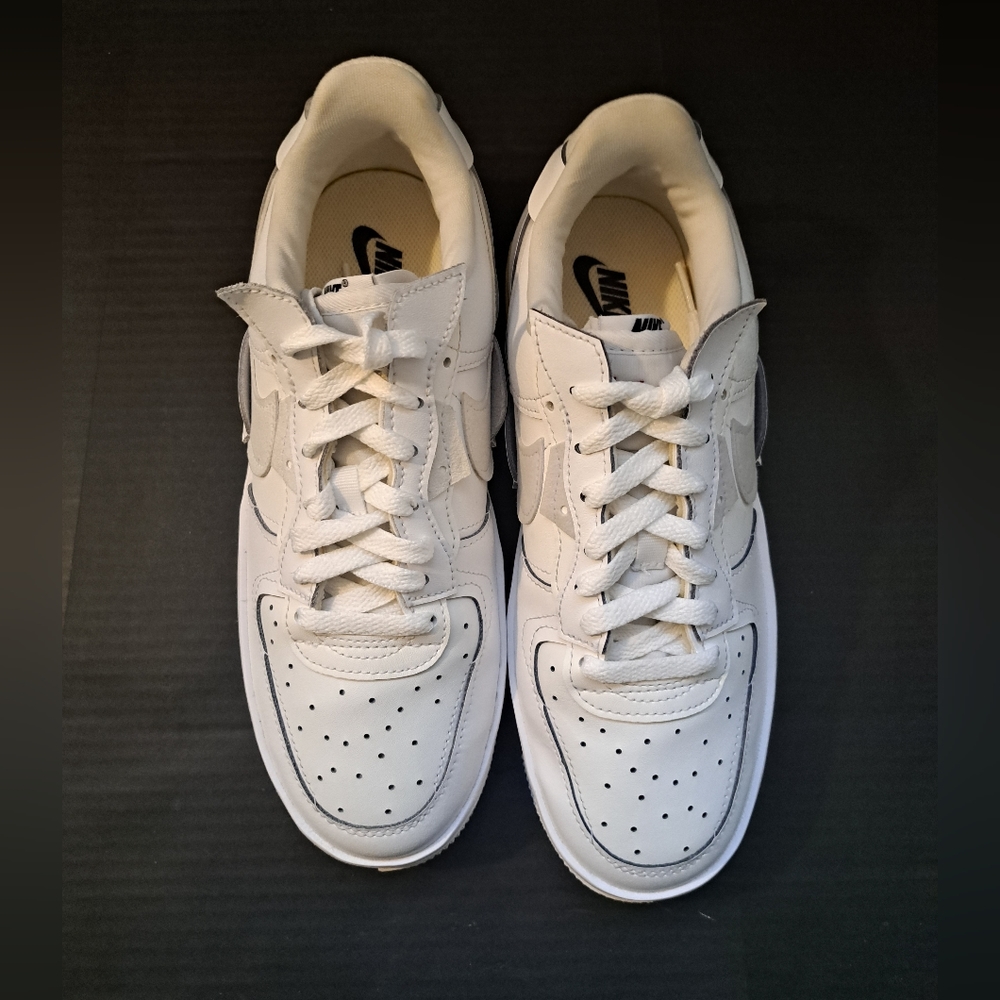Nike Air Force 1 Fontanka Size 9.